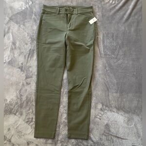Old Navy Green Skinny pants